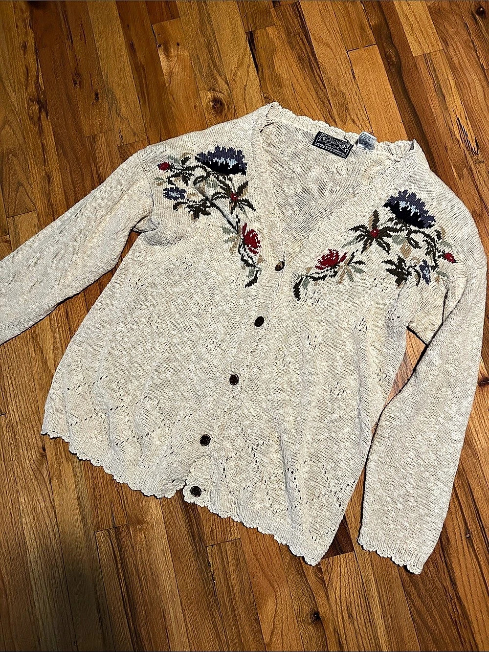 Vintage Floral Embroidered Cardigan in Cream